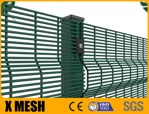 Groen poeder gecoat scherp zicht hek anti klim 358 met 4 mm draad diameter voor tuin